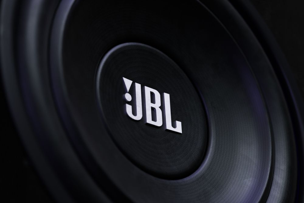 Pantallla multitactil CTOUCH RIVA sonido JBL