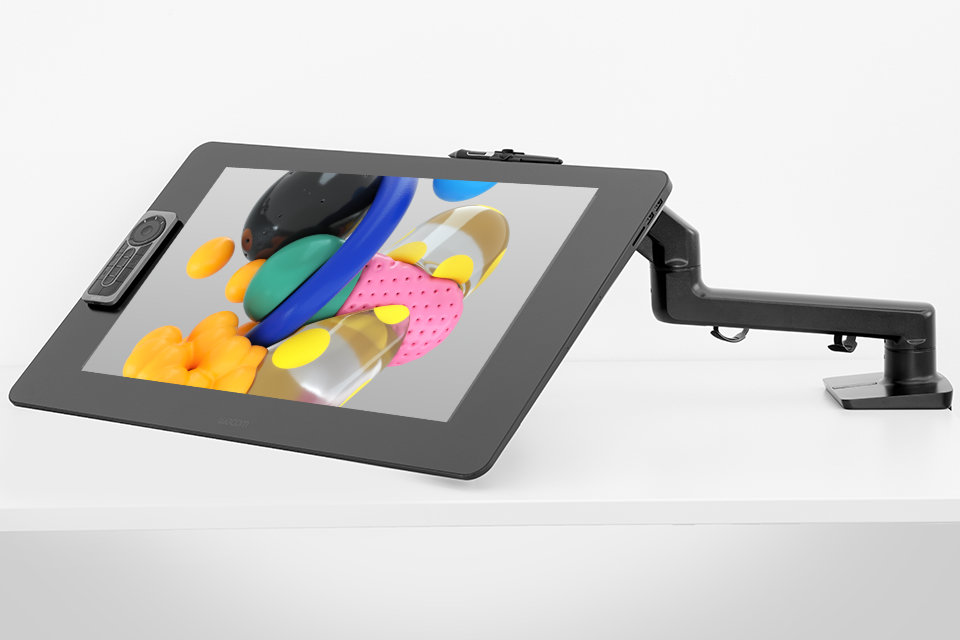 Wacom Cintiq Pro 24 Touch + Flex Arm Bundle